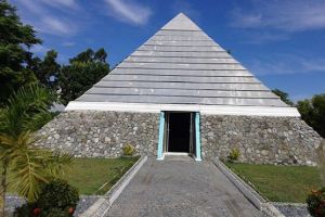 Pyramida Asie